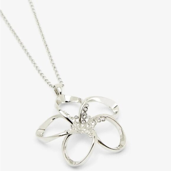 💕TED BAKER💕 Bedelie Crystal Blossom Pendant Necklace Silver NWT - Picture 1 of 10